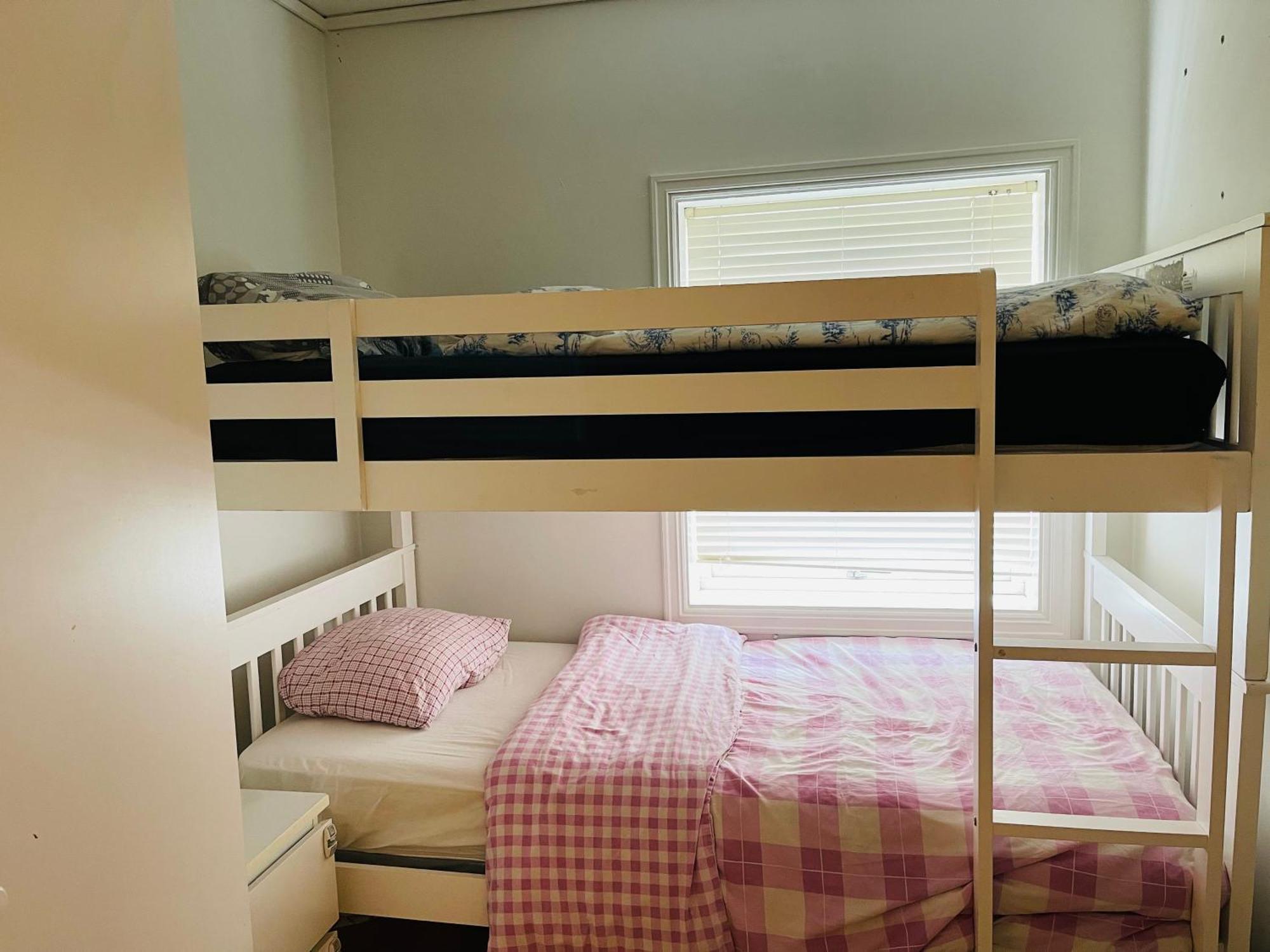 Spacious Waterfront Apartment With Free Parking - Upgraded 2024 スタヴァンゲル エクステリア 写真